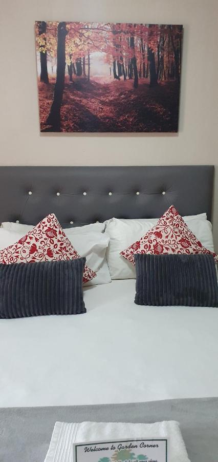 Garden Corner Guesthouse Beaufort West Extérieur photo
